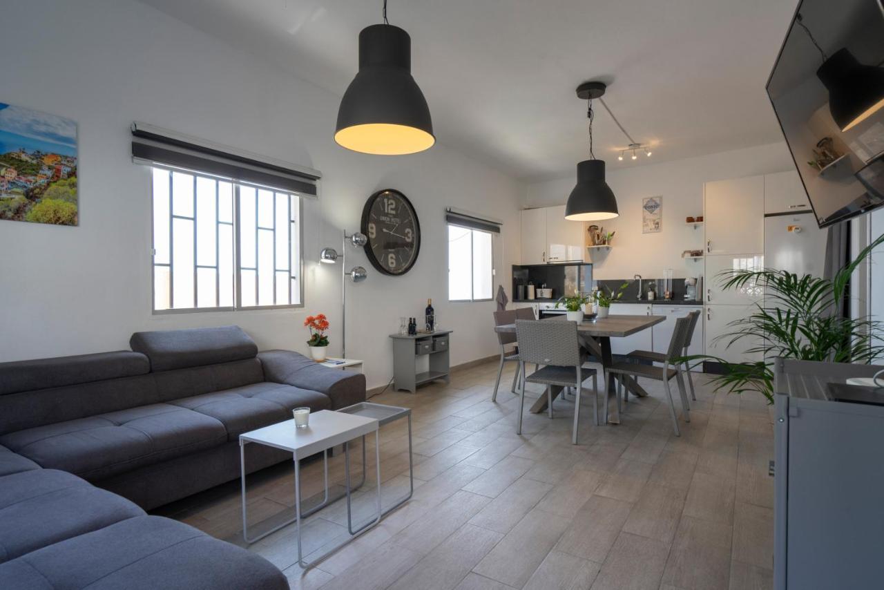 Spacious House With Huge Terrace Facing The Sea Bocacangrejo Buitenkant foto