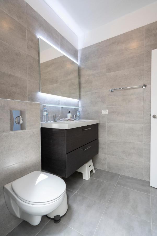 Spacious House With Huge Terrace Facing The Sea Bocacangrejo Buitenkant foto